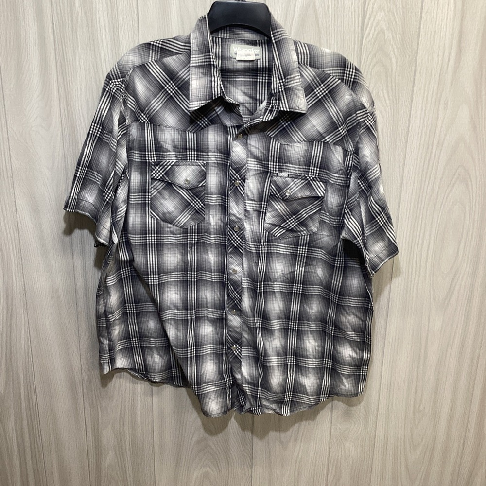 WRANGLER Men's (Size XXL) Short Sleeve Collared Pearl Snap Plaid Shirt 42S